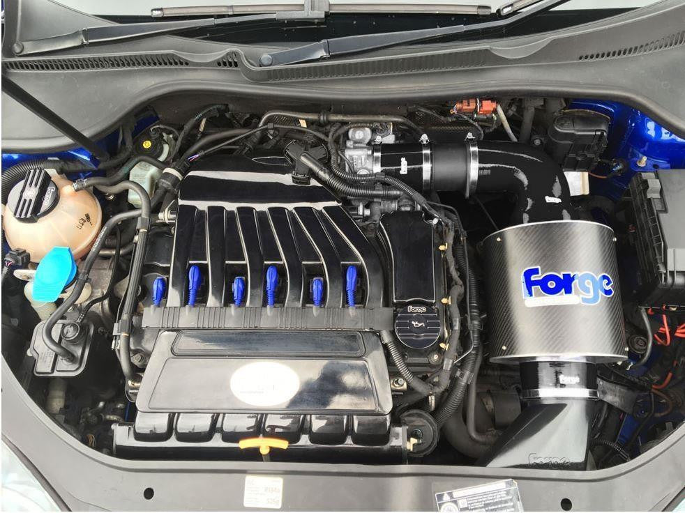 Forge Motorsport Blue Induction Kit for VW Golf R32 MK5