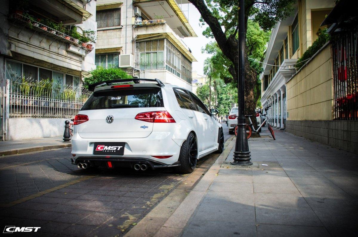 CMST Tuning Rear Roof Spoiler